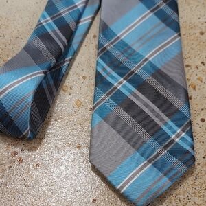 Calvin Klein | 100% Silk Aqua and Gray Plaid Tie